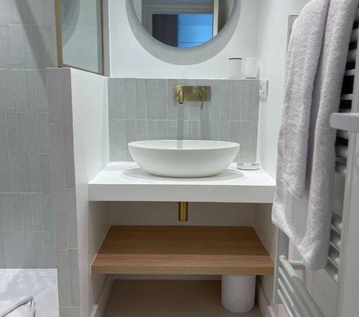dérivé Mobilier de salle de bain sur-mesure Cannes